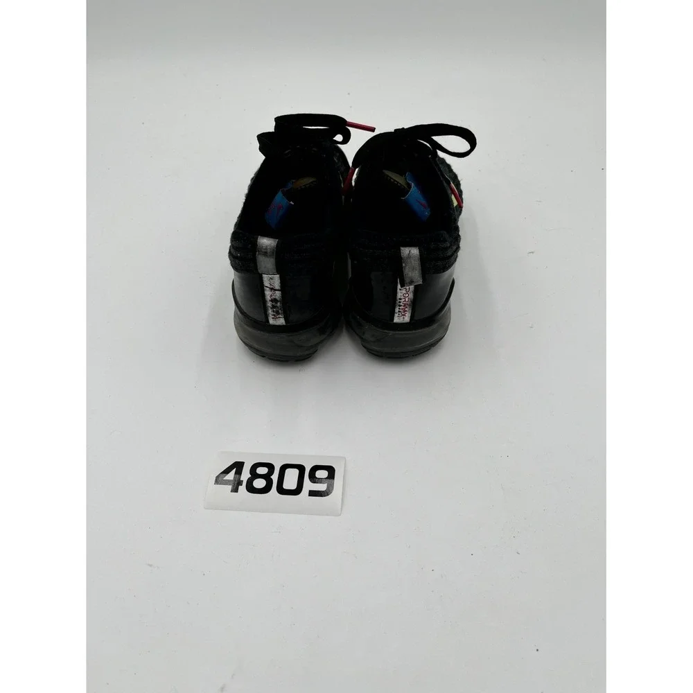 Nike Air VaporMax Flyknit 3 Youth 4Y Athletic Shoes Black Ghost Green Sneakers